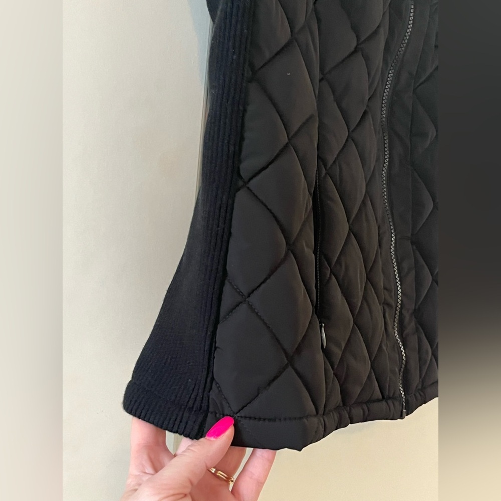 Andrew Marc Black Quilted Vest Zipper Closure Women’s Size XL - Picture 13 of 16